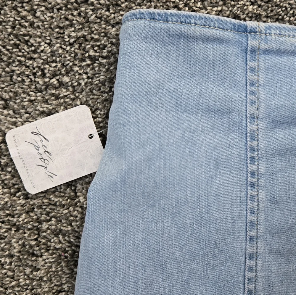 Free People Layla Zip Denim Mini Skirt NWT size 12 - Picture 10 of 10